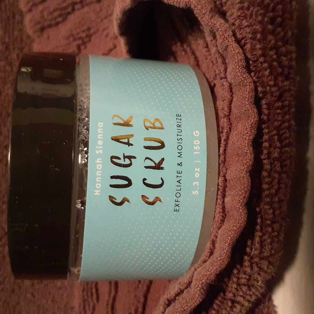 Hannah Sienna Exfoliating Sugar Scrub